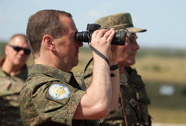 News Themen der Woche KW31 News Bilder des Tages Russia Medvedev 8248976 05.08.2022 Deputy head of Russia s Security Council and chairman of the United Russia party, Dmitry Medvedev visits Totsk military garrison in the Orenburg region, Russia. Ekaterina Shtukina Sputnik Orenburg region Russia  Copyright: xEkaterinaxShtukinax