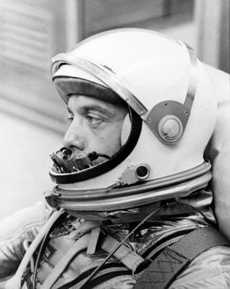 S61-02775 (5 May 1961) --- Close-up view of astronaut Alan B. Shepard Jr. in his pressure suit, with helmet opened, for the Mercury-Redstone 3 (MR-3) flight, the first American manned spaceflight. Copyright: xpiemagsx piemagsspace-54376 !ACHTUNG AUFNAHMEDATUM GESCHÄTZT!