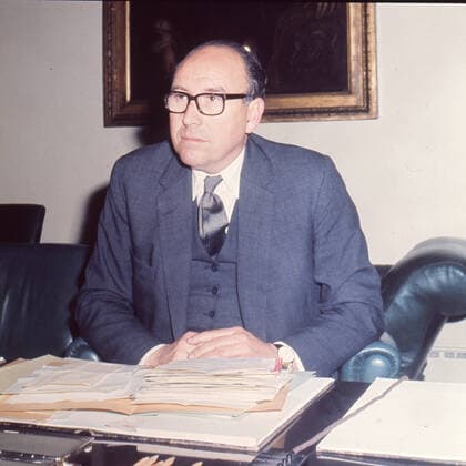 1967, London, England, United Kingdom: Mr. ROY JENKINS (Roy Harris Jenkins, Baron Jenkins of Hillhead), Chancellor of the Exchequer at his desk. After the devaluation crisis in November 1967, Jenkins replaced James Callaghan as Chancellor of the Exchequer. London United Kingdom - ZUMAk09_ 19670402_zka_k09_950 Copyright: xKeystonexUSAx