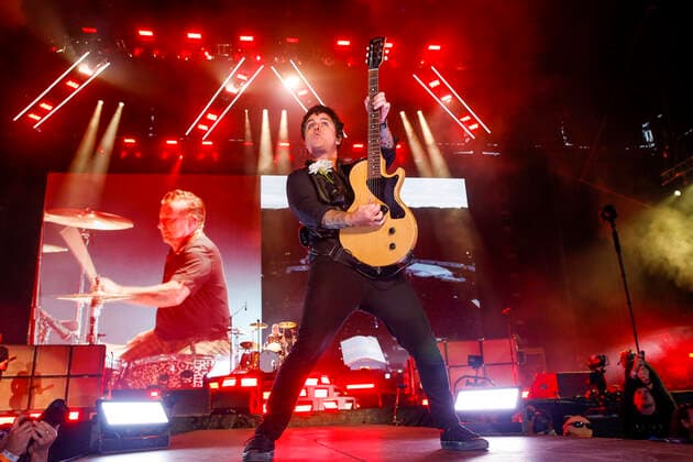 Bilder des Jahres 2022, Entertainment 08 August Entertainment Themen der Woche KW31 August 6, 2022, San Francisco, CA, USA: Green Day - Billie Joe Armstrong performs during the 2022 Outside Lands Music and Arts Festival at Golden Gate Park on August 05, 2022 in San Francisco, California. San Francisco USA - ZUMAs181 20220806_zea_s181_020 Copyright: xImagespacex
