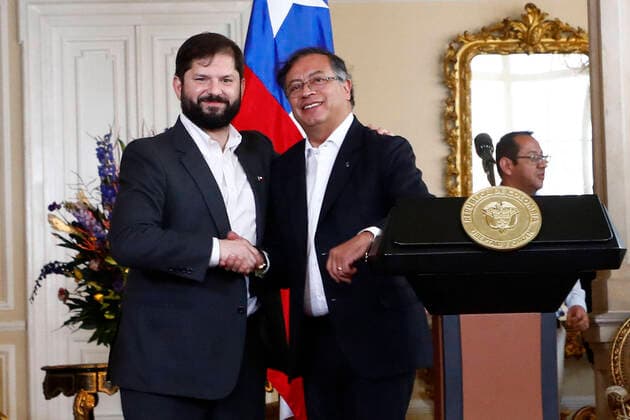 News Themen der Woche KW32 News Bilder des Tages Bogota, 8 de agosto de 2022. El Presidente de la Republica, Gabriel Boric, sostiene una reunion bilateral con el Presidente de Colombia, Gustavo Petro. Dragomir Yankovic Aton Chile, Bogota Colombia Aton_629624 *** Bogota, August 8, 2022 The President of the Republic of Chile, Gabriel Boric, holds a bilateral meeting with the President of Colombia, Gustavo Petro Dragomir Yankovic Aton Chile, Bogota Colombia Aton 629624  Copyright: DRAGOMIRxYANKOVIC ATONxCHILE
