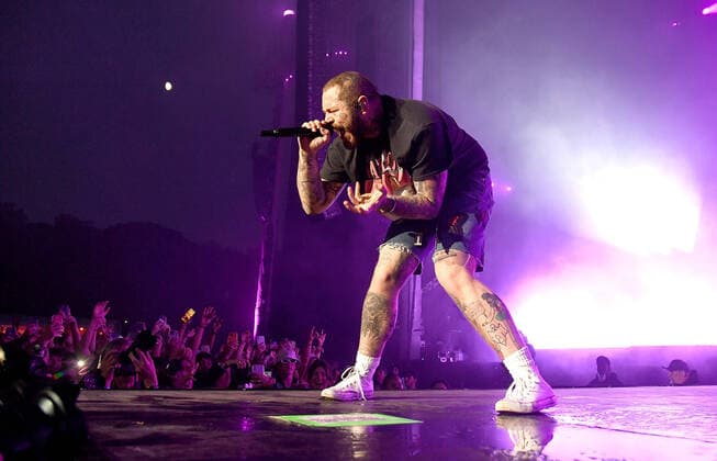 August 7, 2022, San Francisco, CA, USA: Post Malone performs during the 2022 Outside Lands Music and Arts Festival at Golden Gate Park on August 07, 2022 in San Francisco, California. San Francisco USA - ZUMAs181 20220807_zea_s181_011 Copyright: xImagespacex