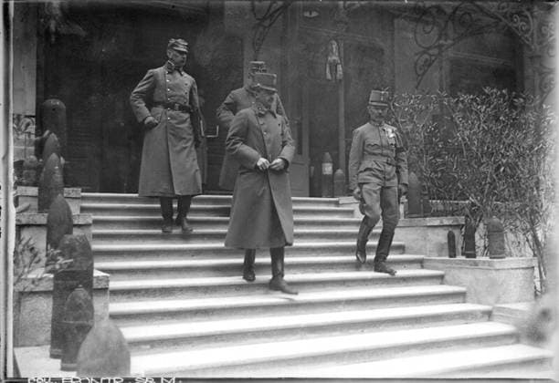 His Majesty during the 10th Battle of Isonzo His Majesty during the 10th Battle of Isonzo, Adelsberg, Isonzo front; photographer: Schuhmann. Copyright: xpiemagsx ausnl080421-1125 !ACHTUNG AUFNAHMEDATUM GESCHÄTZT!