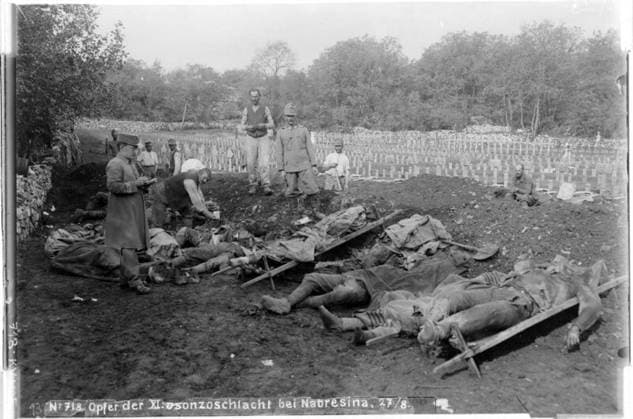 Casualties of the 11th Battle of Isonzo Nabresina, Isonzo front; photographer: Kriegsvermessung 5. Copyright: xpiemagsx ausnl080421-1368 !ACHTUNG AUFNAHMEDATUM GESCHÄTZT!