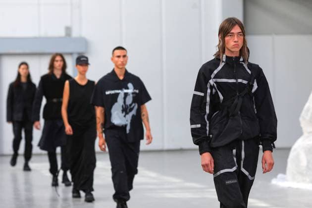 August 10, 2022, Copenhagen, Denmark: Models walk on the runway during the Copenhagen Fashion Week SS 2023 event in Scandinavia. Copenhagen Fashion Week is the main fashion event in Scandinavia. Copenhagen Fashion Week SS 2023 runs from 9 to 12 August 2022 this summer. The catwalk showcased the Iso. Poetism brand on Copenhagen Fashion Week SS 2023. Copenhagen Denmark - ZUMAs197 20220810_zaa_s197_115 Copyright: xTakimotoxMarinax