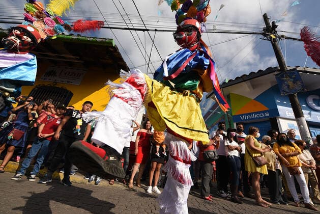 August 15, 2022: Thousands of dancers and people celebrate the patron saint festival in honor of the Virgin of the Ascension in the community of Teocelo - ZUMAqp1_ 20220815_zip_qp1_011 Copyright: xHectorxAdolfoxQuintanarxPerezx