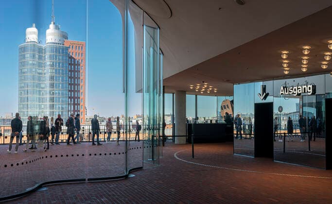 Aussichtsplattform in der Elbphilharmonie, Hamburg, Deutschland