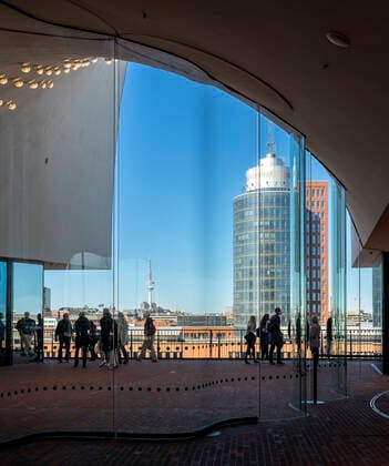 Aussichtsplattform in der Elbphilharmonie, Hamburg, Deutschland