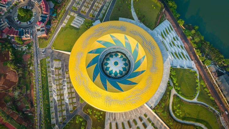 Creative Highlights World Huai state international convention and exhibition centre , 07.08.2022, Copyright: xViewStockx, 366-0002915.jpg, Sichuan, chengdu, JTG, huai states, international convention and exhibition center, the sun god birds, model, architecture, modern architecture, design, exhibition center, hotel, exhibition, tuojiang river, rivers, roads, landscape, urban landscape, rural scenery, aerial, unmanned aerial vehicles (uavs) Copyright: xViewStockx