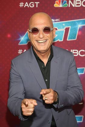 PASADENA, CA - AUGUST 16: Howie Mandel at AmericaÕs Got Talent Season 17 Live Show red carpet at the Sheraton Pasadena Hotel on August 16, 2022 in Pasadena, California. Copyright: xFayexSadoux