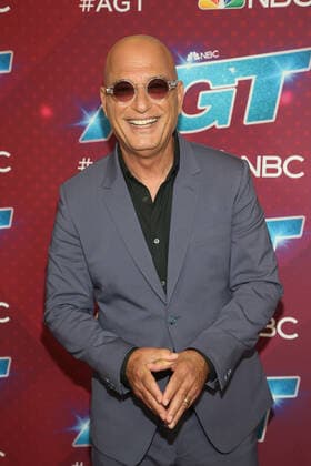 PASADENA, CA - AUGUST 16: Howie Mandel at AmericaÕs Got Talent Season 17 Live Show red carpet at the Sheraton Pasadena Hotel on August 16, 2022 in Pasadena, California. Copyright: xFayexSadoux