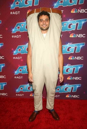 16 August 2022 - Pasadena, California - Mr. Pants, Ryan Dee. Red Carpet For America s Got Talent Season 17 Live Show held at Sheraton Pasadena Hotel in Pasadena. Pasadena USA - ZUMAa123 20220816_zaa_a123_038 Copyright: xFSx