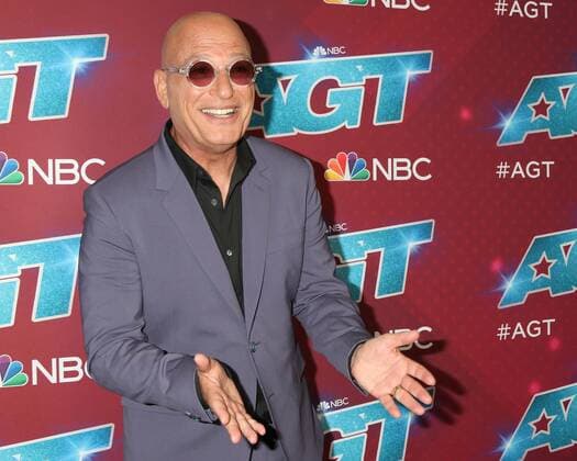 August 16, 2022, Pasadena, CA, USA: LOS ANGELES - AUG 16: Howie Mandel at the America s Got Talent Season 17 - Live Show Red Carpet at Pasadena Sheraton Hotel on August 16, 2022 in Pasadena, CA Pasadena USA - ZUMAb170 20220816_zap_b170_065 Copyright: xKayxBlakex
