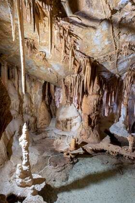 Creative Highlights World Tropfsteinhöhle Katerloch, Weiz, Steiermark, Österreich, Europa *** Stalactite Cave hangover hole, wheat, styria, Austria, Europe Copyright: imageBROKER/SonjaxJordan ibxjor08460322.jpg