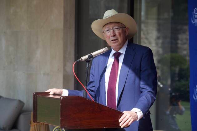 August 18, 2022, Mexico City, Mexico City, Mexico: August 18, 2022, Mexico City, Mexico: The United States Ambassador to Mexico, Ken Salazar, speaks during a news conference at US Embassy. on August 18, 2022 in Mexico City, Mexico. Mexico City Mexico - ZUMAe321 20220818_zia_e321_017 Copyright: xJulianxLopezx xEyepixxGroupx