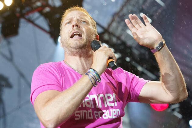 Entertainment Bilder des Tages 19.8.2022, Kitzbühel, Tennis Stadium, Auftritt Mario Barth beim Kitzbühel Musikfestival 2022: Kitzbühel Tennis Stadium Tirol Austria Copyright: xJustPictures.ch AlexanderxRaemyx