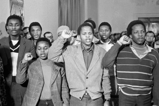 Secretary General of African National Congress Alfred Nzo visits USSR 8231654 01.02.1983 Secretary General of South Africa s African National Congress Alfred Nzo visits the USSR. South African students who take studies in the USSR greet Alfred Nzo during his visit to the Institute for African Studies of the Academy of Sciences of the USSR. Mosin Moscow Russia  Copyright: xMosinx