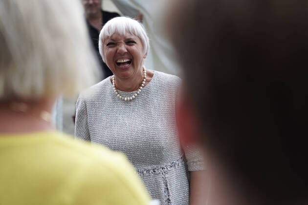 Bilder des Jahres 2022, Entertainment 08 August Entertainment Themen der Woche KW33 News Bilder des Tages Kulturstaatsministerin Claudia Roth 20.8.2022 Kulturstaatsministerin Claudia Roth beim Tag der offenen Tür der Bundesregierung im Kanzlerpark Berlin Berlin GER *** Minister of State for Culture Claudia Roth 20 8 2022 Minister of State for Culture Claudia Roth at the Federal Government Open Day in Chancellor Park Berlin Berlin GER