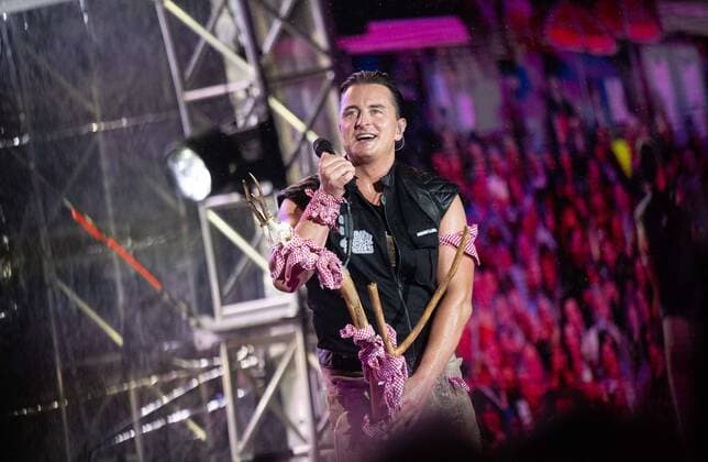 GABALIER KONZERT KITZBÜHEL 2022 GABALIER KONZERT KITZBÜHEL 2022 grosses Abschlusskonzert zur Sommertour von Andreas Gabalier Kitzbühel Tirol Austria