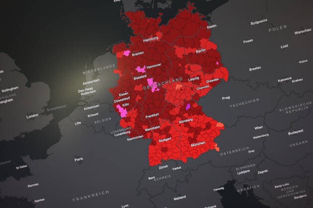 Dashboard des RKI, die 7-Tage-Inzidenz liegt nun bei 289,8 7-Tage-Inzidenz, Dashboard des RKI auf einem Monitor am 21.08.2022 in Siegen Deutschland.