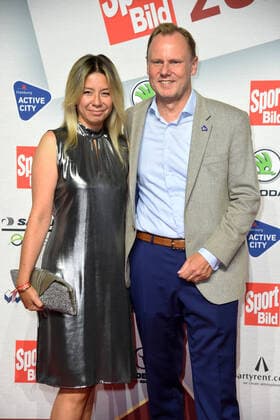 Andy Grote mit Ehefrau Catherine Grote beim SPORT BILD-Award 2022 in der Fischauktionshalle in Hamburg am 22.08.2022