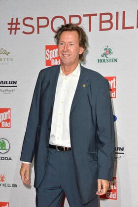 Lou Richter (TV-Moderator) bei Ankunft zu der Verleihung des SPORT BILD Awards in der Fischauktionshalle in Hamburg am 22.08.2022
