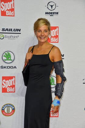 Silvia Mittermueller (Snowboarderin) bei Ankunft zu der Verleihung des SPORT BILD Awards in der Fischauktionshalle in Hamburg am 22.08.2022