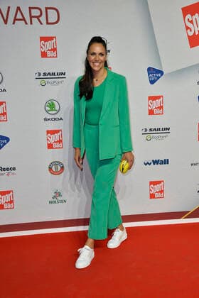 Esther Sedlaczek (TV-Moderatorin) bei Ankunft zu der Verleihung des SPORT BILD Awards in der Fischauktionshalle in Hamburg am 22.08.2022