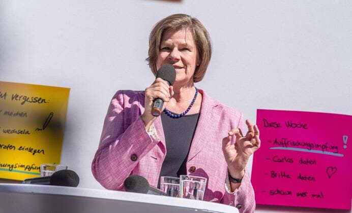 August 23, 2022, Munich, Bavaria, Germany: Professorin Ulrike Protzer (Lehrstuhl foÂ¼r Virologie an der Technischen UniversitoÂ¤t MoÂ¼nchen). Under the motto of Na Sicher , the Bavarian Health Minister Klaus Holetschek kicked off the new Coronavirus Covid-19 communication campaign. Through this campaign, the Ministry is providing information for the coming Fall and Winter and regarding Coronavirus booster vaccinations. Appearing alongside Minister Holetschek were Beatrix Zurek of the Munich city Health Department, as well as famed Virologist Professor Ulrike Protzer of TU Muenchen University. Munich Germany - ZUMAb160 20220823_zbp_b160_026 Copyright: xSachellexBabbarx