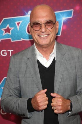 PASADENA, CA - AUGUST 23: Howie Mandel at AmericaÕs Got Talent Season 17 Live Show red carpet at the Sheraton Pasadena Hotel on August 23, 2022 in Pasadena, California. Copyright: xFayexSadoux