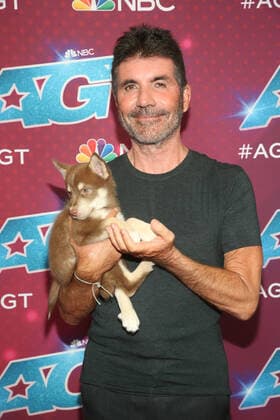 PASADENA, CA - AUGUST 23: Simon Cowell at AmericaÕs Got Talent Season 17 Live Show red carpet at the Sheraton Pasadena Hotel on August 23, 2022 in Pasadena, California. Copyright: xFayexSadoux