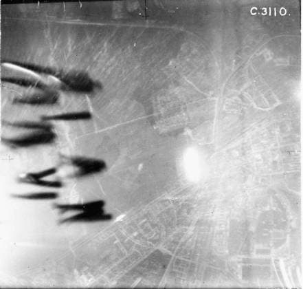 Nürnberg, Royal Air Force Bomber Command, 1942-1945 Copyright: xpiemagsx airministryww2pie13032022-1270 !ACHTUNG AUFNAHMEDATUM GESCHÄTZT!