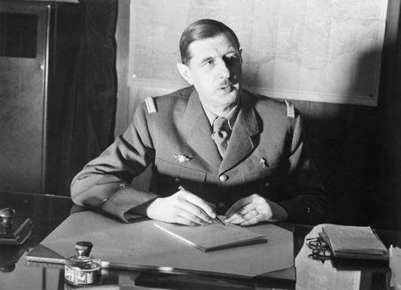 Commander of Free French Forces General Charles de Gaulle seated at his desk in London during the Second World War. Commander of Free French Forces General Charles de Gaulle seated at his desk in London during the Second World War. Copyright: xpiemagsx moiswwpiemags29032022-1388 !ACHTUNG AUFNAHMEDATUM GESCHÄTZT!