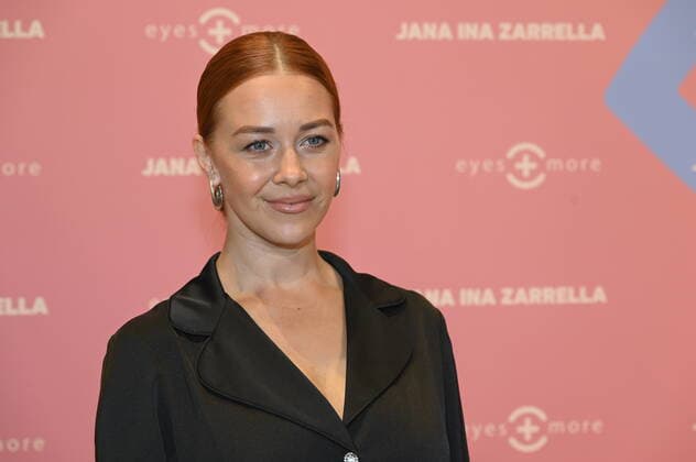 Oana Nechiti kommt zur Vorstellung der ersten Jana Ina Zarrella Brillenkollektion für die Marke eyes + more mit Party *** Oana Nechiti comes to the launch of the first Jana Ina Zarrella eyewear collection for the brand eyes more with party