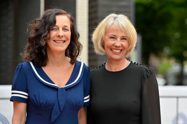 Christine Rütten und Petra Boberg bei der 58. Verleihung des Grimme Preises 2022 im Theater der Stadt Marl. Marl, 26.08.2022