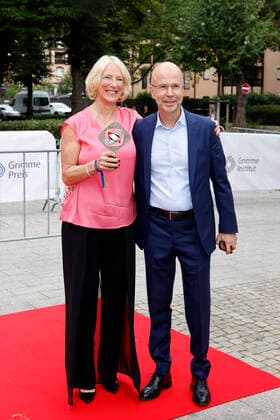Journalistin Katrin Eigendorf mit ihrem Ehemann Jörg Eigendorf bei der 58. Verleihung des Grimme Preises 2022 im Theater der Stadt Marl. Marl, 26.08.2022 NRW Deutschland Copyright: xChristophxHardtx