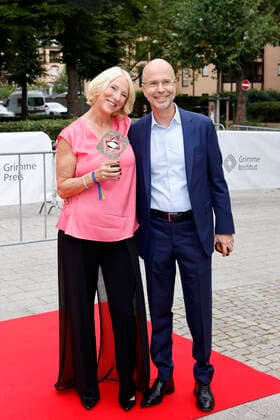 Journalistin Katrin Eigendorf mit ihrem Ehemann Jörg Eigendorf bei der 58. Verleihung des Grimme Preises 2022 im Theater der Stadt Marl. Marl, 26.08.2022 NRW Deutschland Copyright: xChristophxHardtx