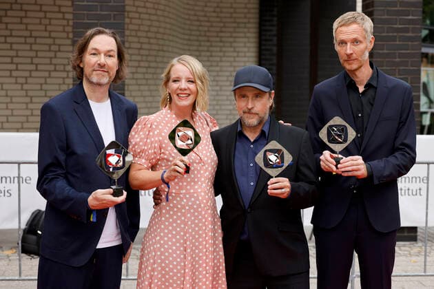 Autor Sven Stricker, Schauspielerin Katrin Wichmann, Schauspieler Bjarne Mädel und Regisseur Kristian Leschner bei der 58. Verleihung des Grimme Preises 2022 im Theater der Stadt Marl. Marl, 26.08.2022 NRW Deutschland Copyright: xChristophxHardtx