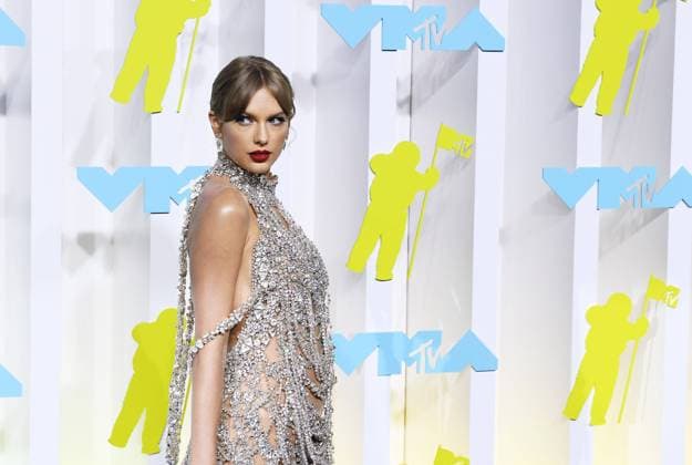Entertainment Bilder des Tages August 28, 2022, Newark, NJ, USA: Taylor Swift attends the 2022 MTV VMAs at Prudential Center on August 28, 2022 in Newark, New Jersey. Newark USA - ZUMAs181 20220828_zea_s181_037 Copyright: xJeremyxSmith Imagespacex