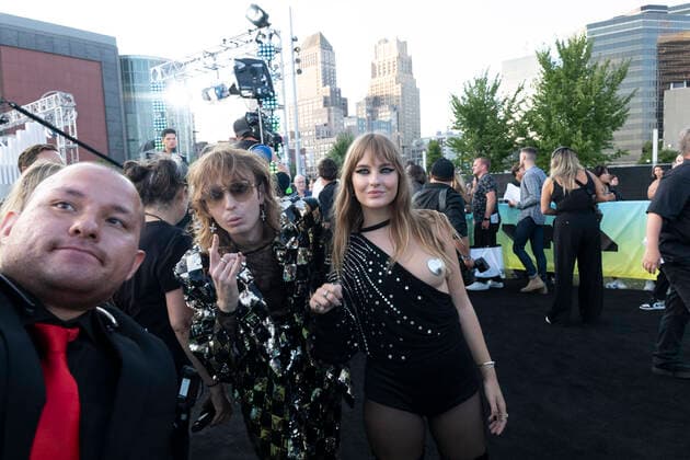August 28, 2022, Newark, New Jersey, U.S: MANESKIN appears before the red carpet wearing Coperni during the MTV awards show at the Prudential Center in Newark, New Jersey. Newark U.S. - ZUMAp140 20220828_zap_p140_058 Copyright: xBrianxBranchxPricex