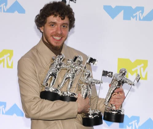 August 28, 2022, Newark, NJ, USA: Jack Harlow poses in the press room at the 2022 MTV VMAs at Prudential Center on August 28, 2022 in Newark, New Jersey. Newark USA - ZUMAs181 20220828_zea_s181_145 Copyright: xJeremyxSmith Imagespacex