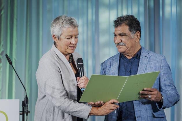 Mohamed Abla, Empfaenger mit der Goethe-Medaille, und Carola Lentz, Praesidentin des Goethe-Instituts, aufgenommen im Rahmen der Verleihung der Goethe-Medaille in Weimar, 28.08.2022. Weimar Deutschland