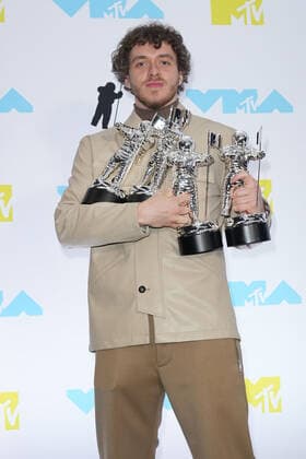 MTV Video Music Awards 2022 held at the Prudential Center in Newark, New Jersey. Featuring: Jack Harlow Where: Newark, New Jersey, United States When: 28 Aug 2022 Credit: JOHN NACION startraksphoto.com Cover Images Copyright: xx 51918927 EDITORIAL USE ONLY. NOT FOR USE BY NEWSPAPERS BASED IN THE UK.