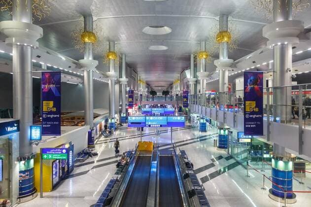  Dubai International Airport Terminal Concourse C DXB in the United Arab Emirates, Dubai, United Arab Emirates - May 21, 2021: International Airport Terminal Concourse C at Dubai airport (DXB) in the United Arab Emirates., Dubai, United Arab Emirates - May 21, 2021: International Airport Terminal Concourse C at Dubai airport (DXB) in the United Arab Emirates., 23.12.2021, Copyright: xBoarding_Nowx Panthermedia30996054.jpg