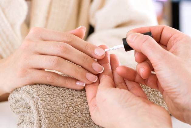 nagelpflege,maniküre,kosmetikerin,beauty,kosmetik,handpflege,manicure,kosmetikerinnen *** nail care,manicure,beautician,nail cares,manicures,beauticians 3ro-i5j ,model released, Symbolfoto