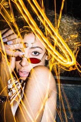 junge frau,nachtleben,party,frau,nachts,nightlife,feier,feier,fest,feiern *** young woman,nightlife,party,girl,girls,woman,young women,nightlifes,parties,party nights 539-fn6 ,model released, Symbolfoto