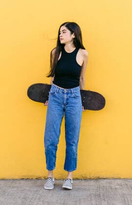 Creative Highlights Symbolbilder skateboard,skateboarderin,rollbrett,rollbretter,skateboards,skaten,skateboardfahrer,skateboardfahrerin,skateboardfahrerinnen *** skateboard,skateboarderin,skateboarding,skateboards,skateboarderins 539-iwt ,model released, Symbolfoto