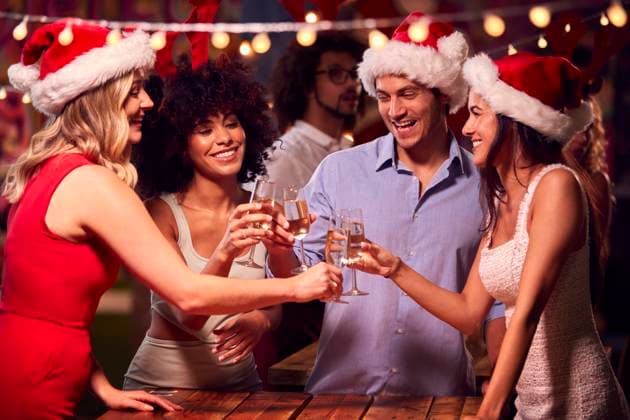 party,weihnachten,freunde,anstoßen,weihnachtsfeier,feier,feier,fest,feiern,weihnacht,weihnachtsfest,x-mas,xmas,befreundet,freund,freundschaft,anstossen,prosit,prost,prosten,zuprosten *** party,christmas,friends,toast,christmas party,parties,merry christmas,x-mas,xmas,friend,toasts,christmas parties mmq-12zx ,model released, Symbolfoto