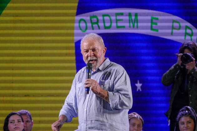 MANAUS, AM - 31.08.2022: LULA FAZ CAMPANHA EM MANAUS AM - The PT candidate for the Presidency of the Republic, Luiz Inácio Lula da Silva, is campaigning in Manaus (AM), accompanied by the candidate for the Senate, Omar Aziz and the candidate for governor of Amazonas, Eduardo Braga, on the night of this Wednesday (31) ), at Espaço Via Torres, in the Parque Dez neighborhood, in the South Central Zone of Manaus. x2257368x  SandroxPereira