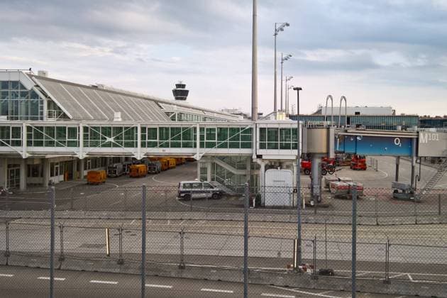 Muenchen Flughafen, Vorfeld auf Terminal 1 *** Munich airport, apron on terminal 1